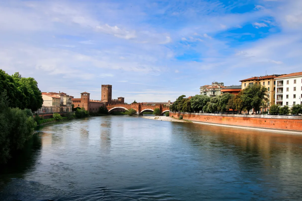 Come Arrivare a Verona: Guida Pratica per il Tuo Viaggio