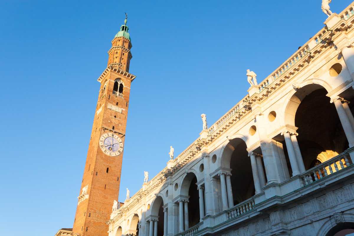 Vista panoramica di Vicenza con le sue famose ville palladiane e la Basilica Palladiana