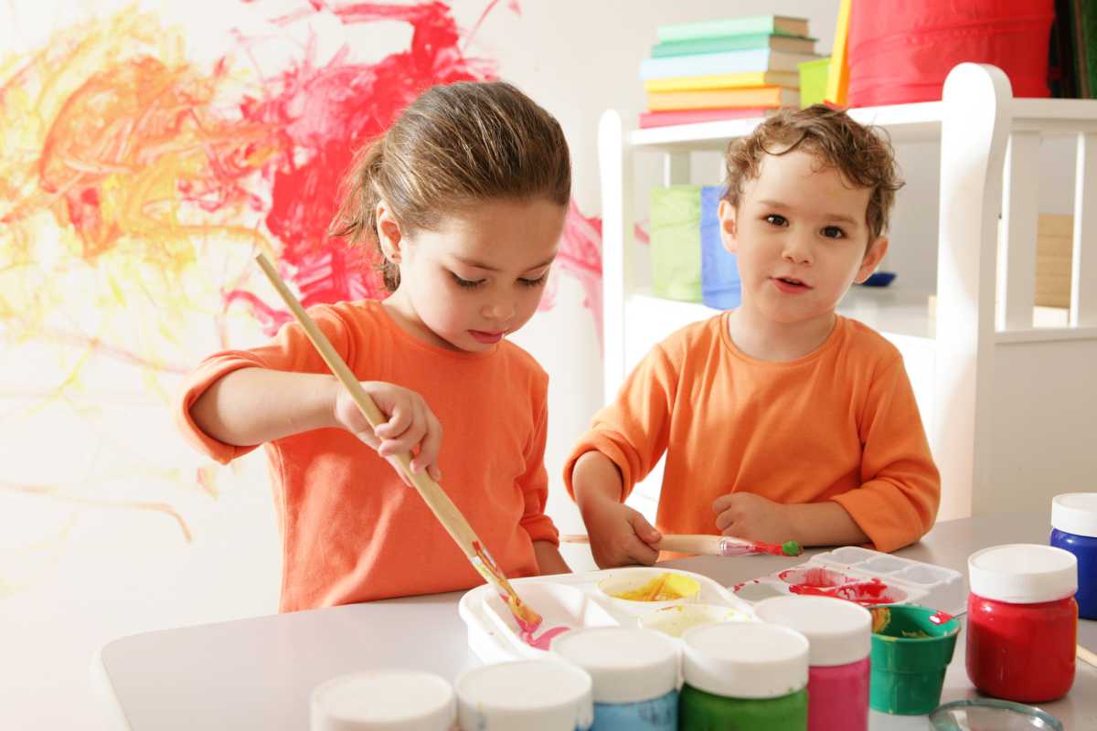Bambini in un laboratorio creativo al Museo di Rovigo